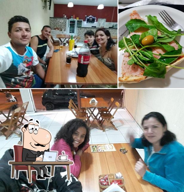 O interior do Francis Pizzas