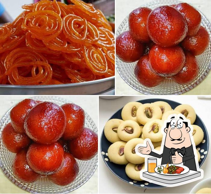 Gaytri Sweets And Chaat Corners 301402