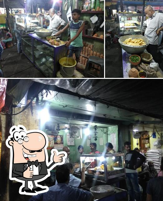 Here's a pic of Lala Kachori Wala