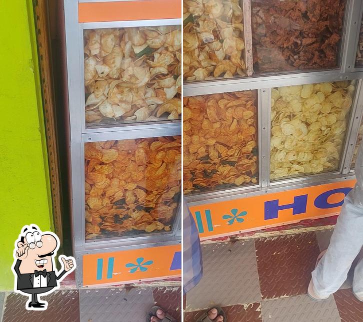 The interior of Sri Raghavendra Hot Chips