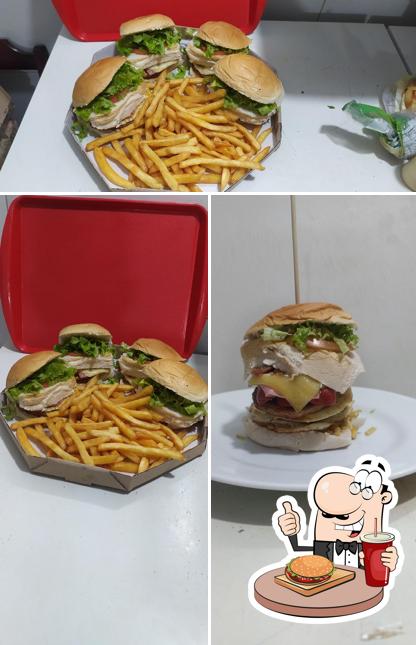 Experimente um hambúrguer no Rota 26 Pizzaria e Hamburgueria