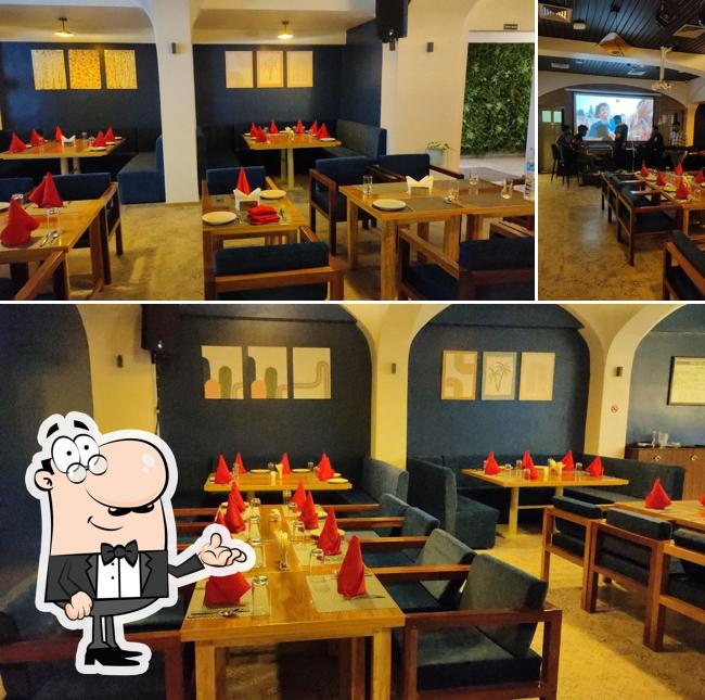 Check out how HONEY HUB RESTRO looks inside