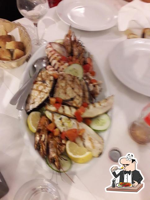 Platti al Ristorante Bar S'Historia