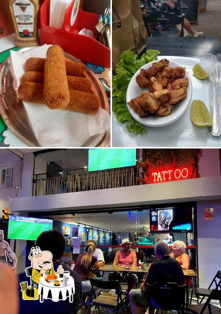 A foto da comida e interior no Bar Popeye