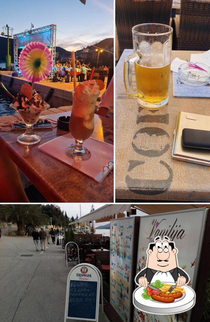 La cibo e interni del ristorante