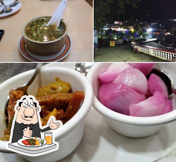 Among various things one can find food and exterior at Giannis Pure Veg Restaurant