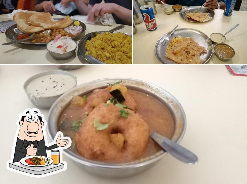 Meals at Kerala Cafe Since 1962