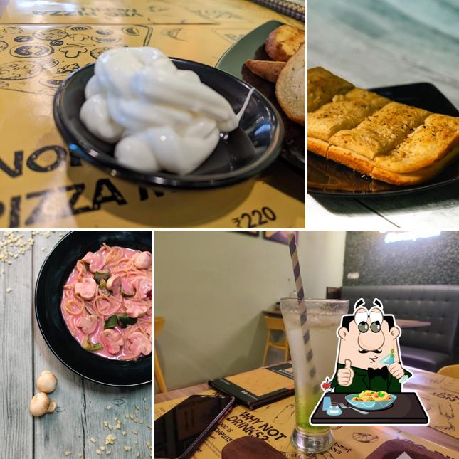 Food at BOCS Pizza Trichy பாக்ஸ் பீட்ஸா, திருச்சி
