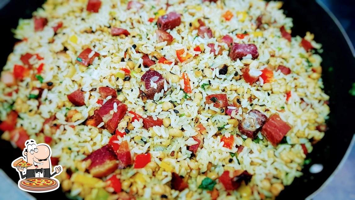 Peça diversos tipos de pizza