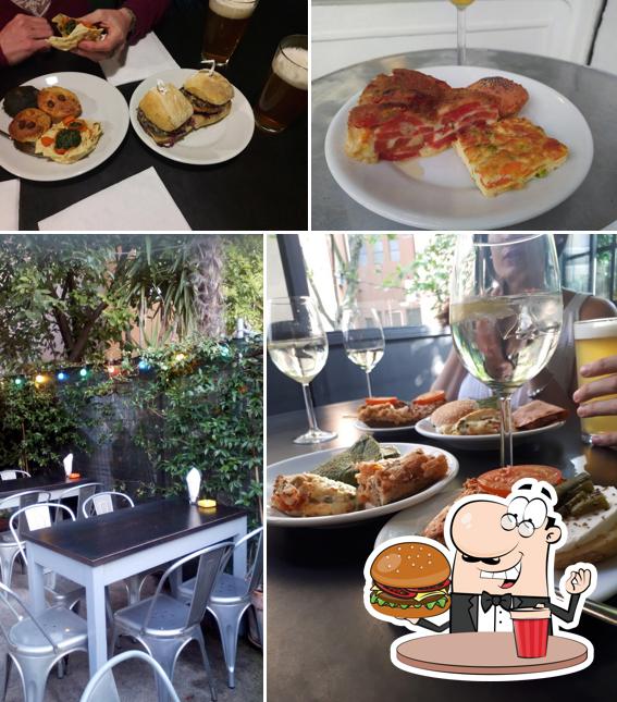 Ordina un hamburger a Osteria Nosetta