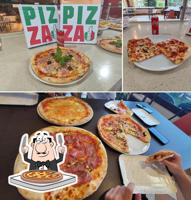 Scegli una pizza a Pizzeria da Asporto "LA TABISCA" di RAUSCEDO
