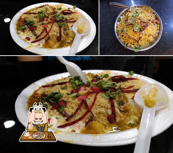 Try out pizza at Sri Annapurna sweets