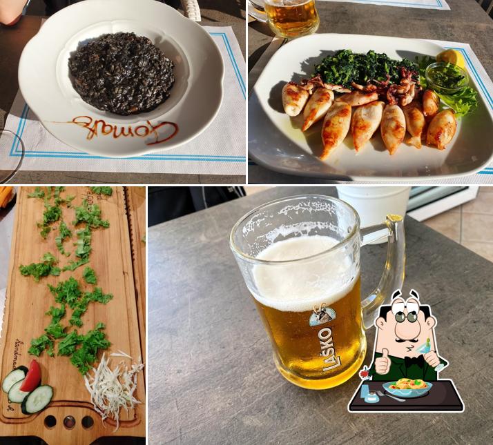 Cibo al Restoran Tomato