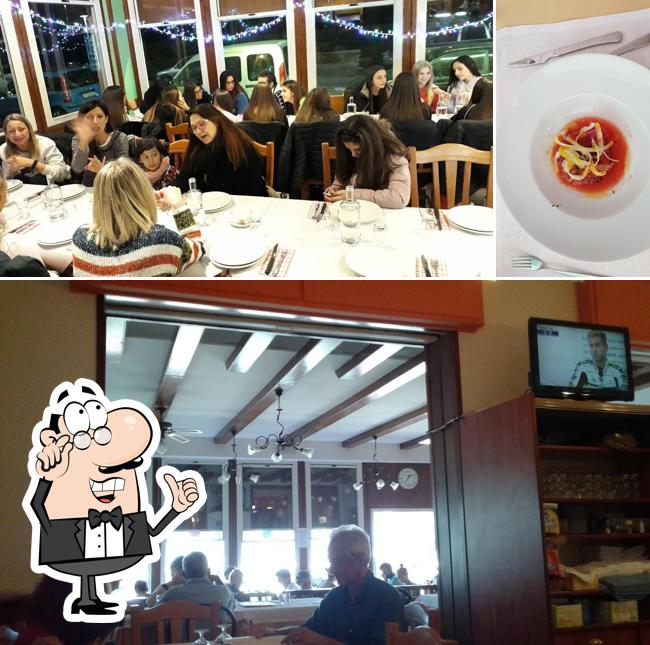 Siediti a un tavolo di Ristorante
