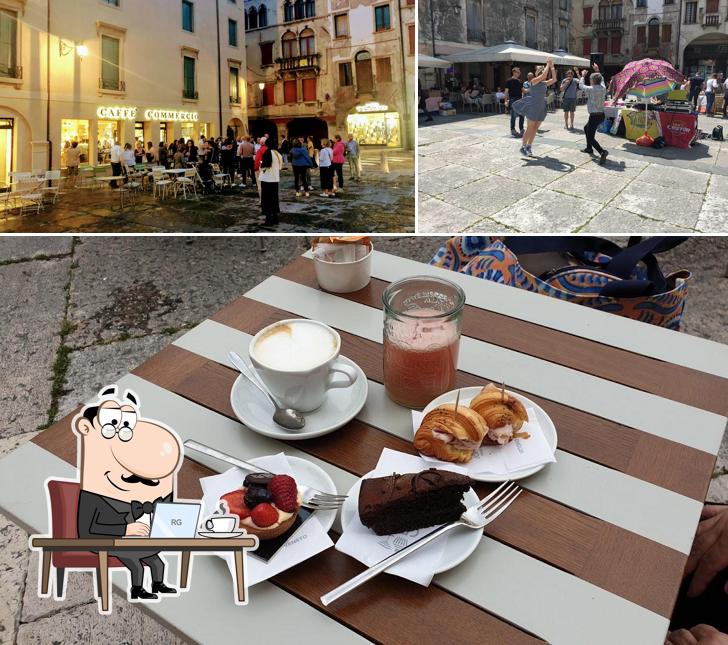 Gli interni di Caffè Commercio