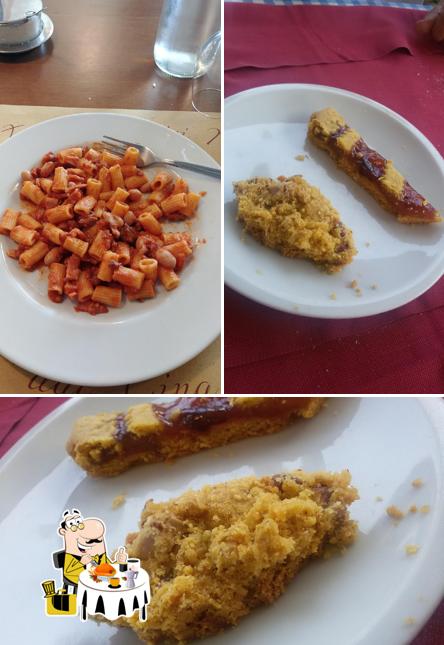 Platti al Trattoria Amici Miei dal Cina