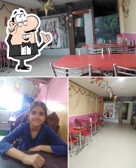 The interior of Amritsari Kulcha Paradise