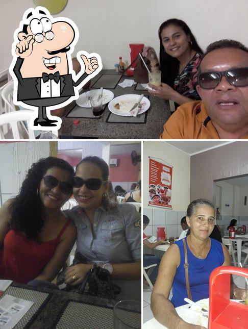 O interior do Comer Comer - Restaurante Self Service