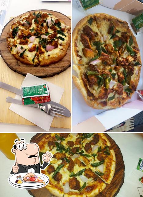Try out pizza at Fresh choice - Patisserie