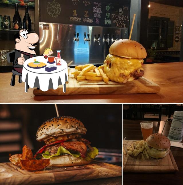 Consiga um hambúrguer no Gauss Bier Pub