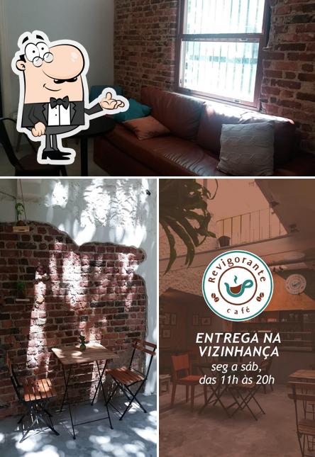 O interior do Revigorante Café