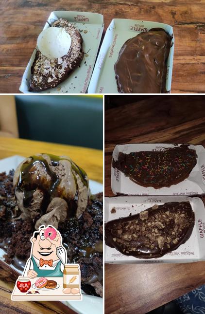 Waffle House offers a range of desserts