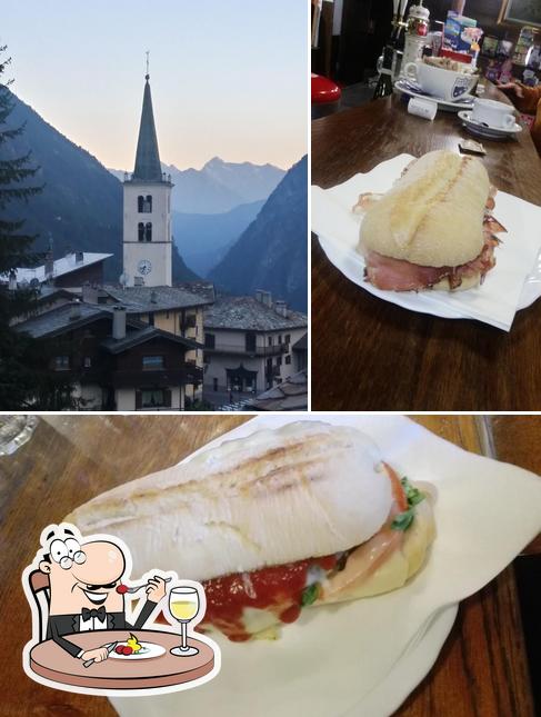 Questa è la foto che mostra la cibo e esterno di Lo Bistrot di Paquier