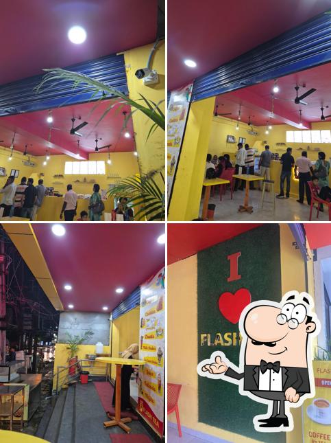 The interior of Flash Tea