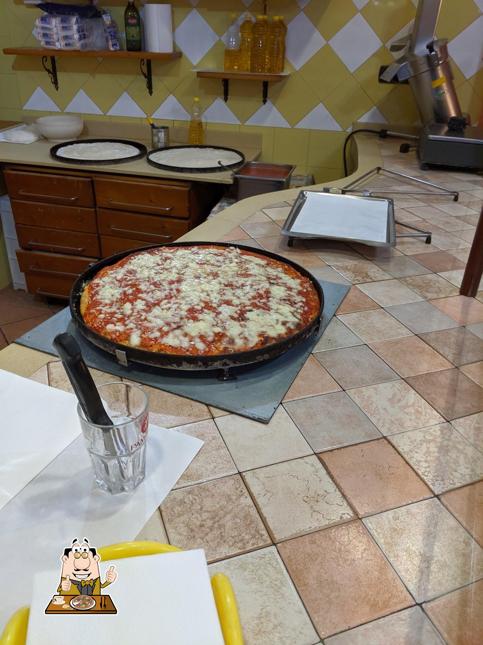 Ordina una pizza a Max pizzeria