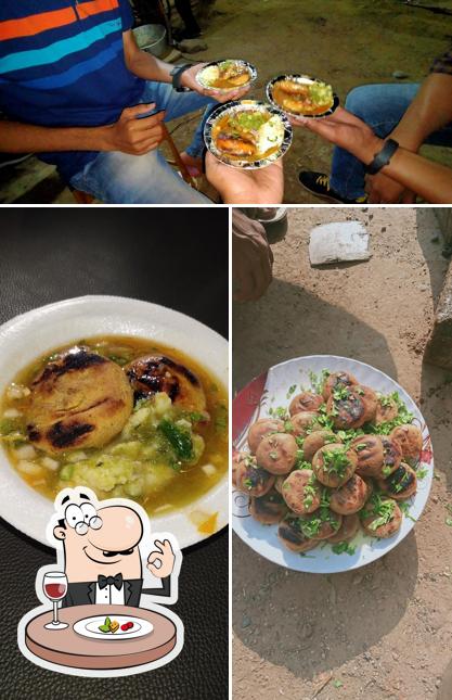 Food at SURENDRA KEWAT LITTI CHOKHA CORNER