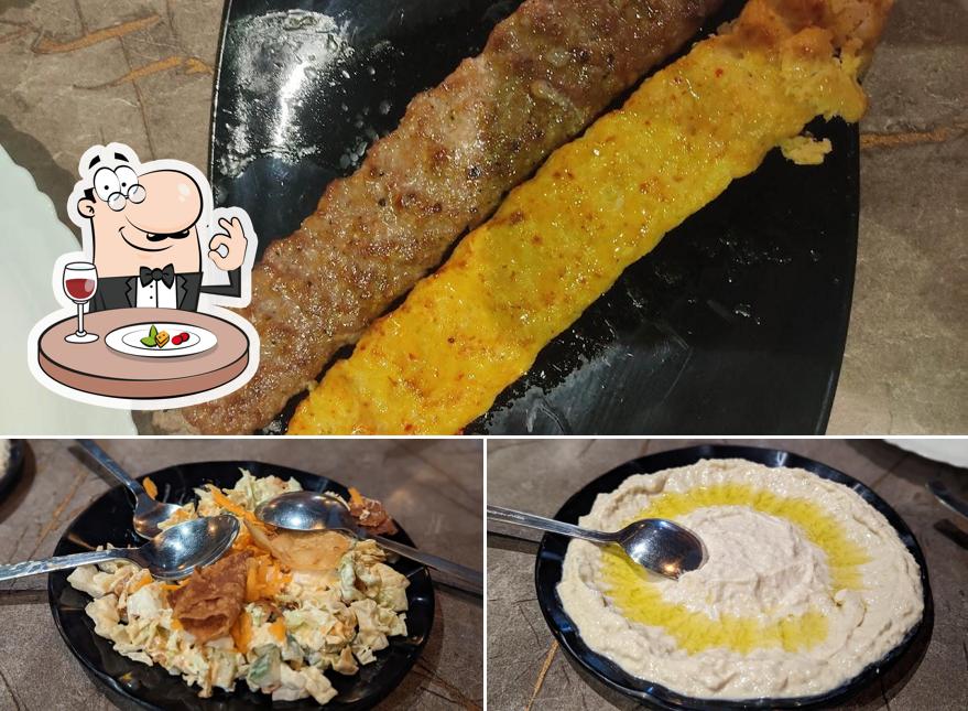 Food at Barizta Al Dua Irani Restaurant