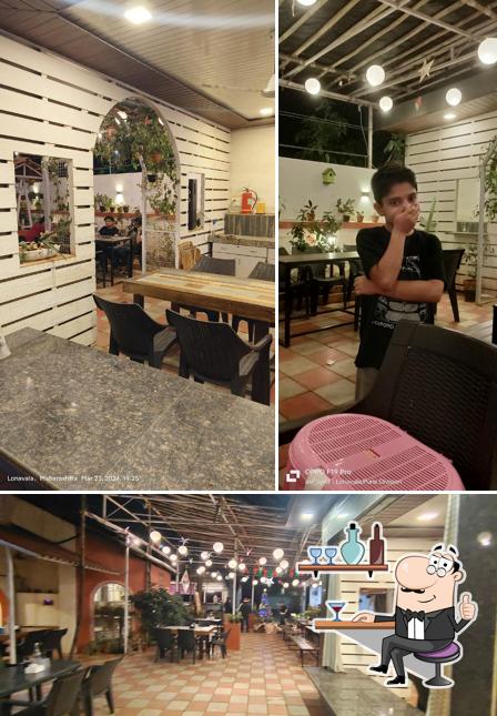 The interior of PAANI TO PURI STATION