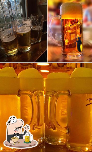 Stella d'Oro Trieste serve un'ampia varietà di birre