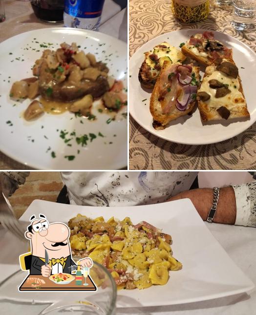 Platti al Ristorante pizzeria La Pecora Nera