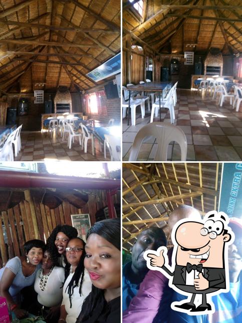 Maria's Pub & Restaurant