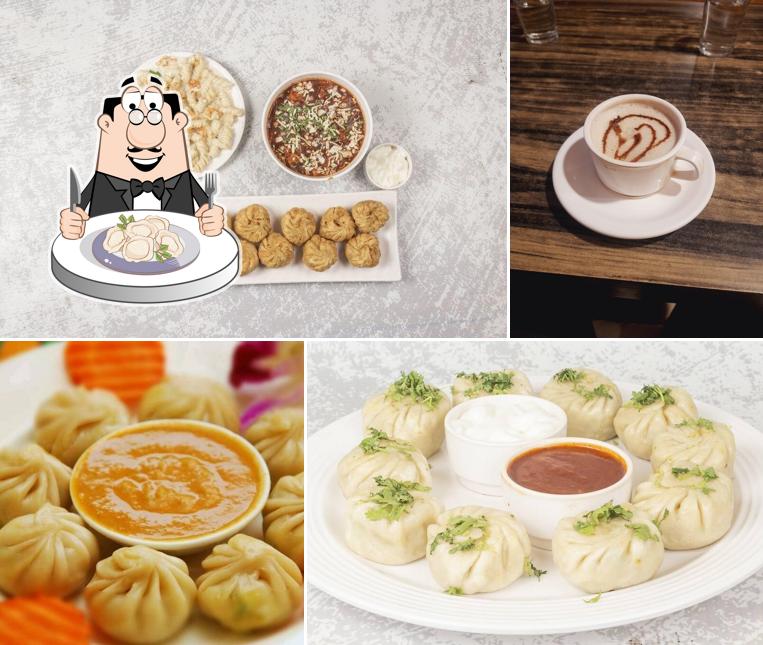 Dumplings at Aaja Khaja