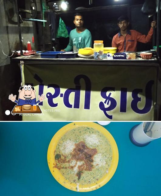 Food at Dosti Egg Fry Point