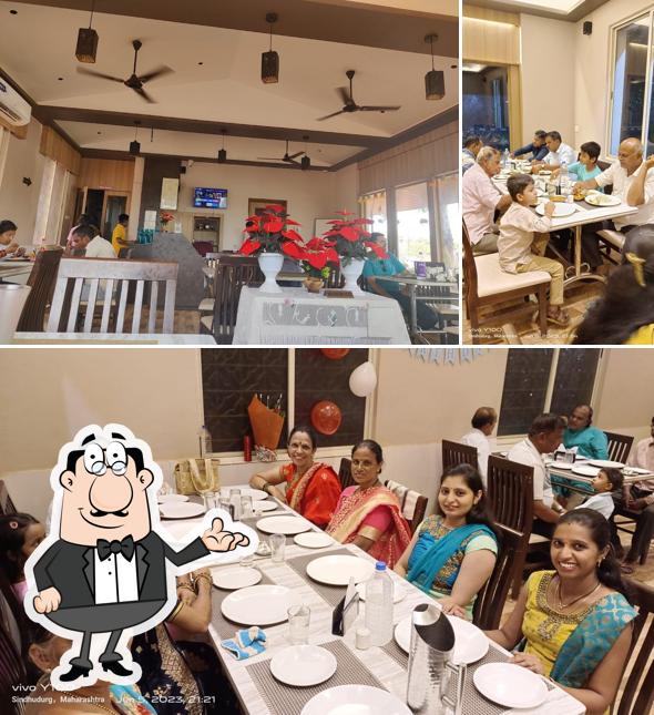 The interior of Hotel 0707