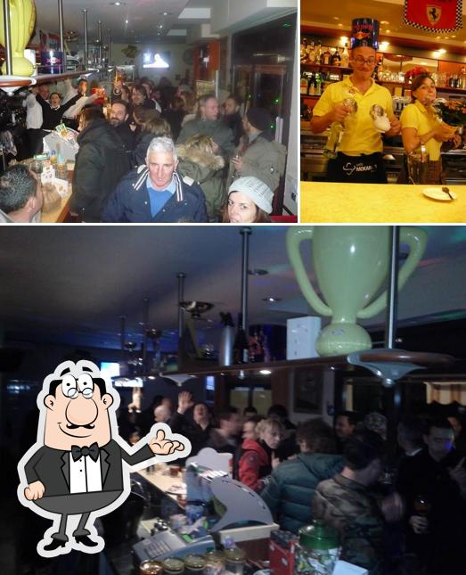 Gli interni di Bar Jimmy