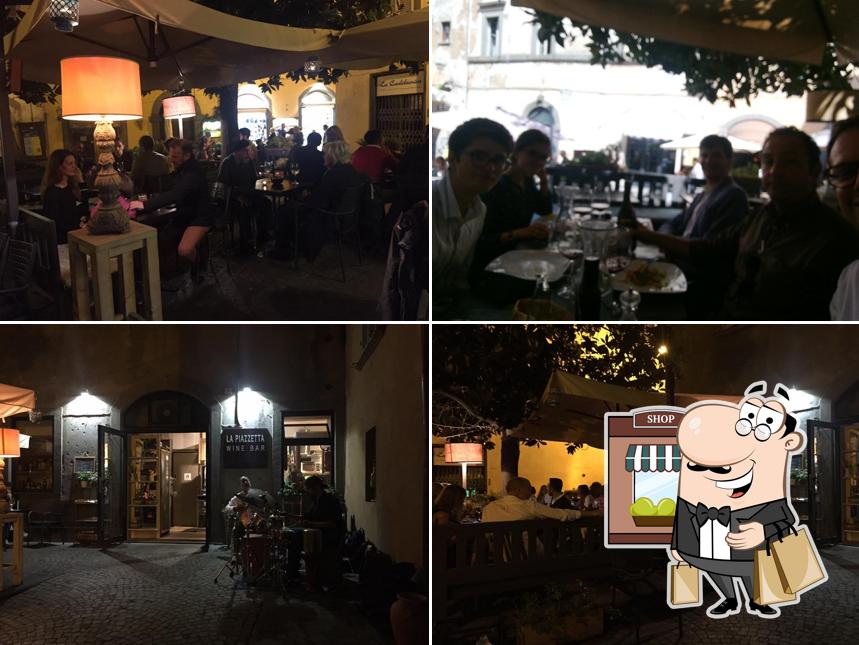 Tra le varie cose da La Piazzetta si possono trovare la esterno e bancone da bar