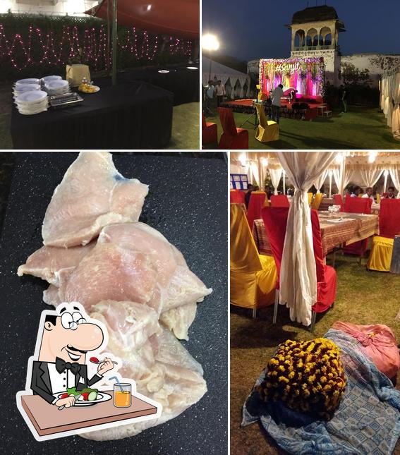 Among different things one can find food and interior at Jaipur cooking