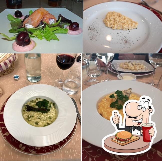 Prova un hamburger a Ristorante Le Vecchie Credenze