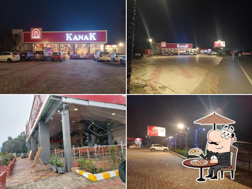 Check out how Kanak Dhaba looks outside