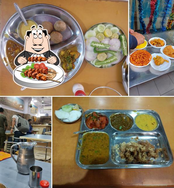 Food at Santosh Bhojnalaya