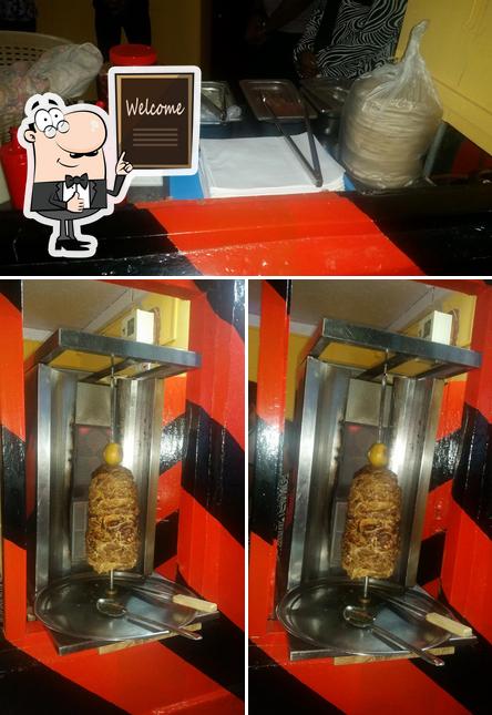 Lafansa, Chicken Shawarma