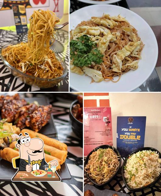 Pad thai at Red Pitcher