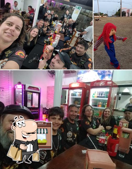 O exterior do Serginho Lanches