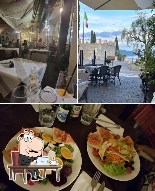La immagine della interni e cibo di Bar Trattoria Pizzeria da Nappo Mario