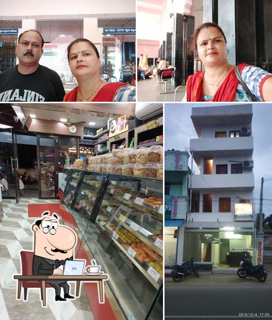 Check out how Italian Cake Shop looks inside