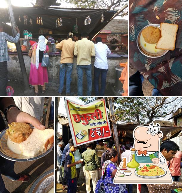 Food at Chakuli Vada Centre